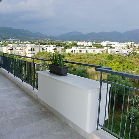 Allseasonsapartment Каламата Екстер'єр фото