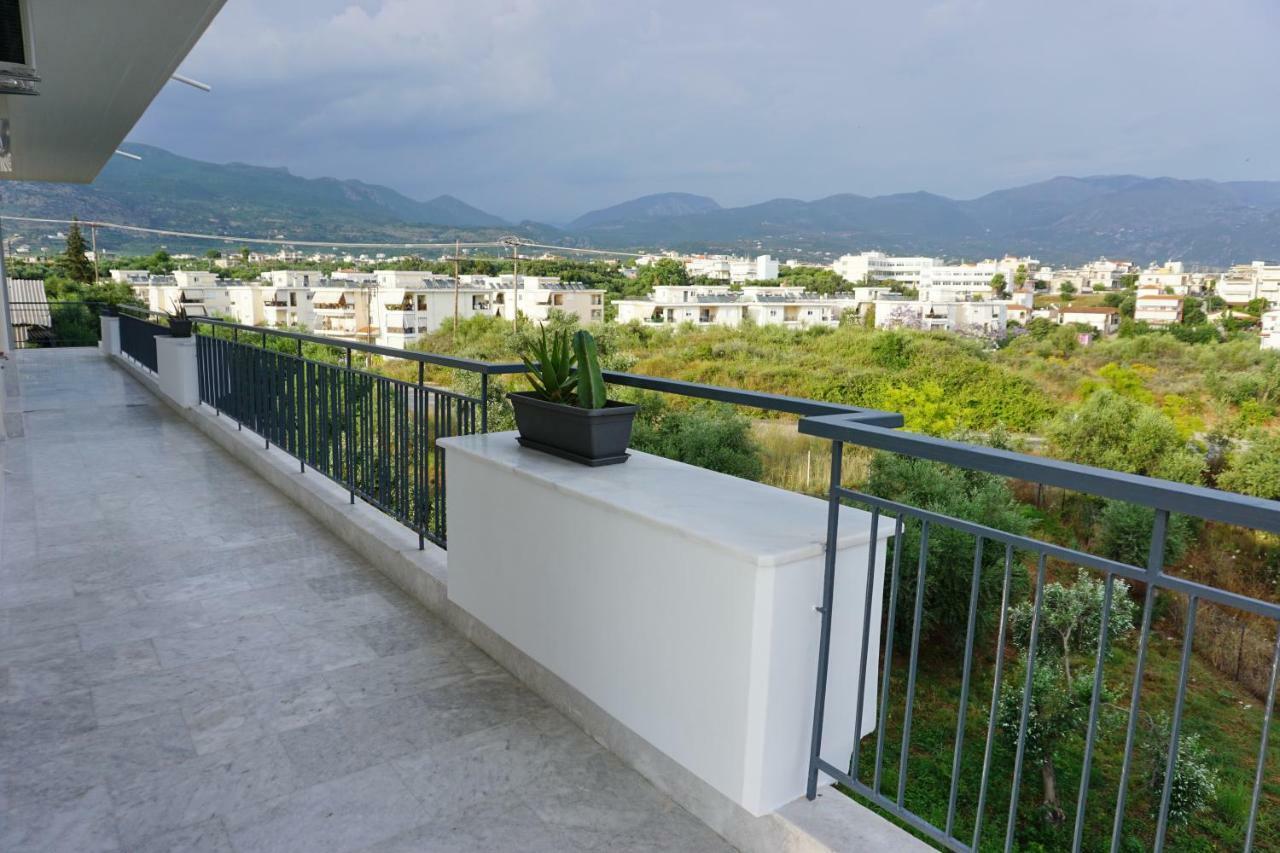 Allseasonsapartment Каламата Екстер'єр фото