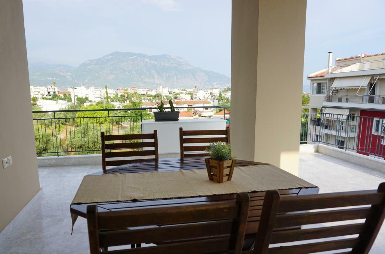 Allseasonsapartment Каламата Екстер'єр фото